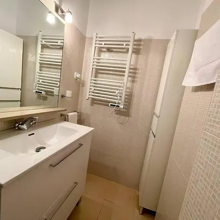 Capuchinas Parking Gratis *